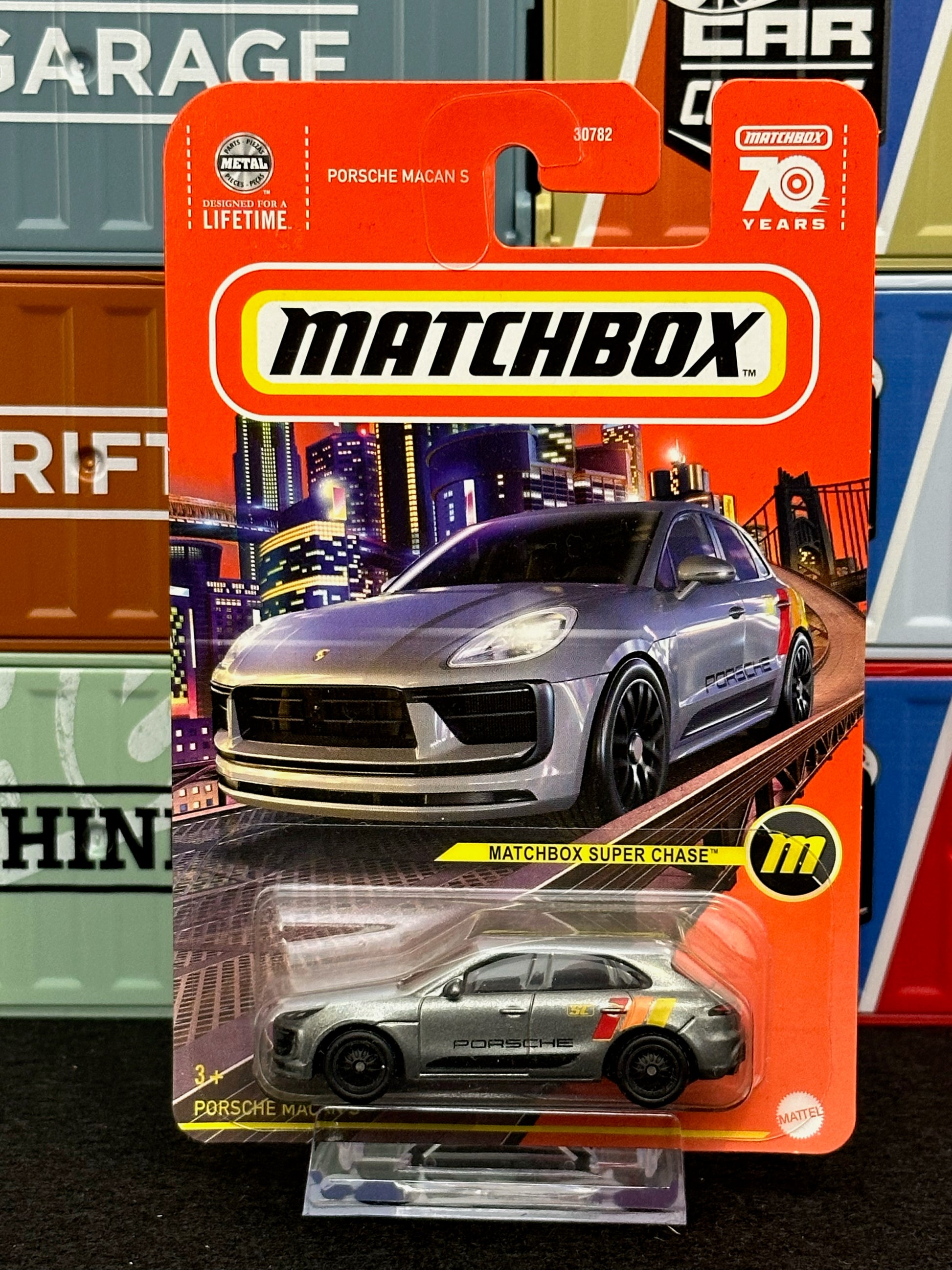 Matchbox 2023 Porsche Macan S SUPER CHASE - AUSSIE diecast