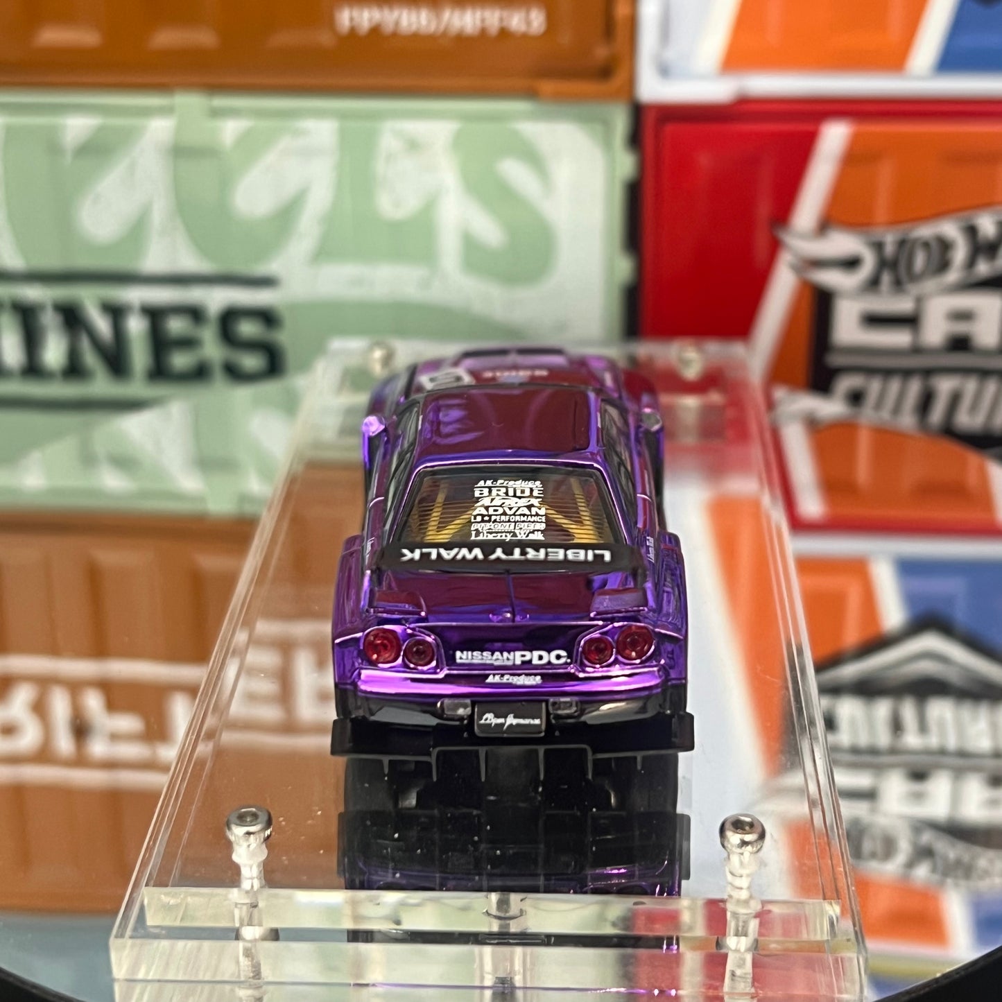 Street Weapon 1:64 Nissan Skyline ER34 LBWK Super Silhouette - Purple Chrome
