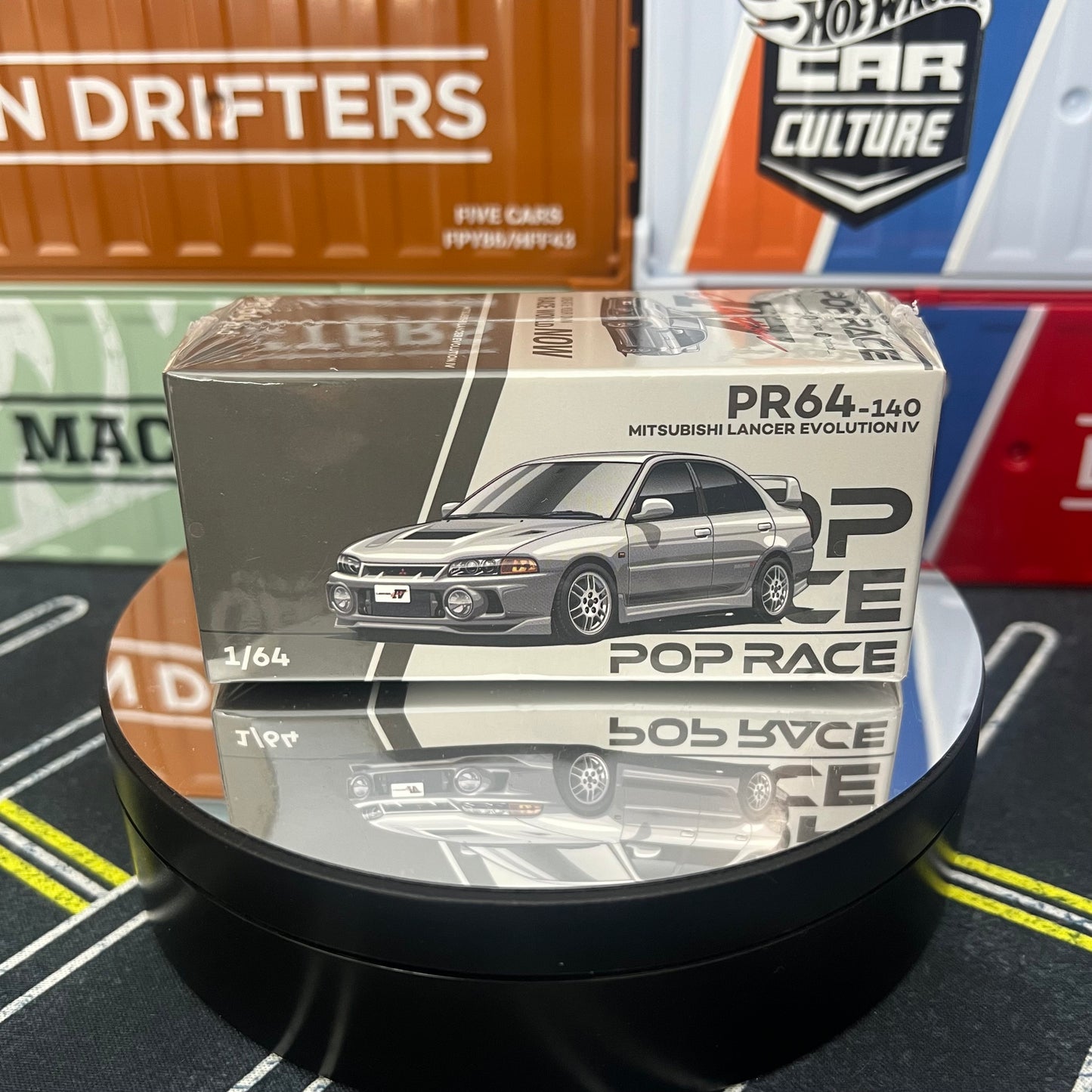 POP RACE 1:64 Mitsubishi Lancer Evo 4