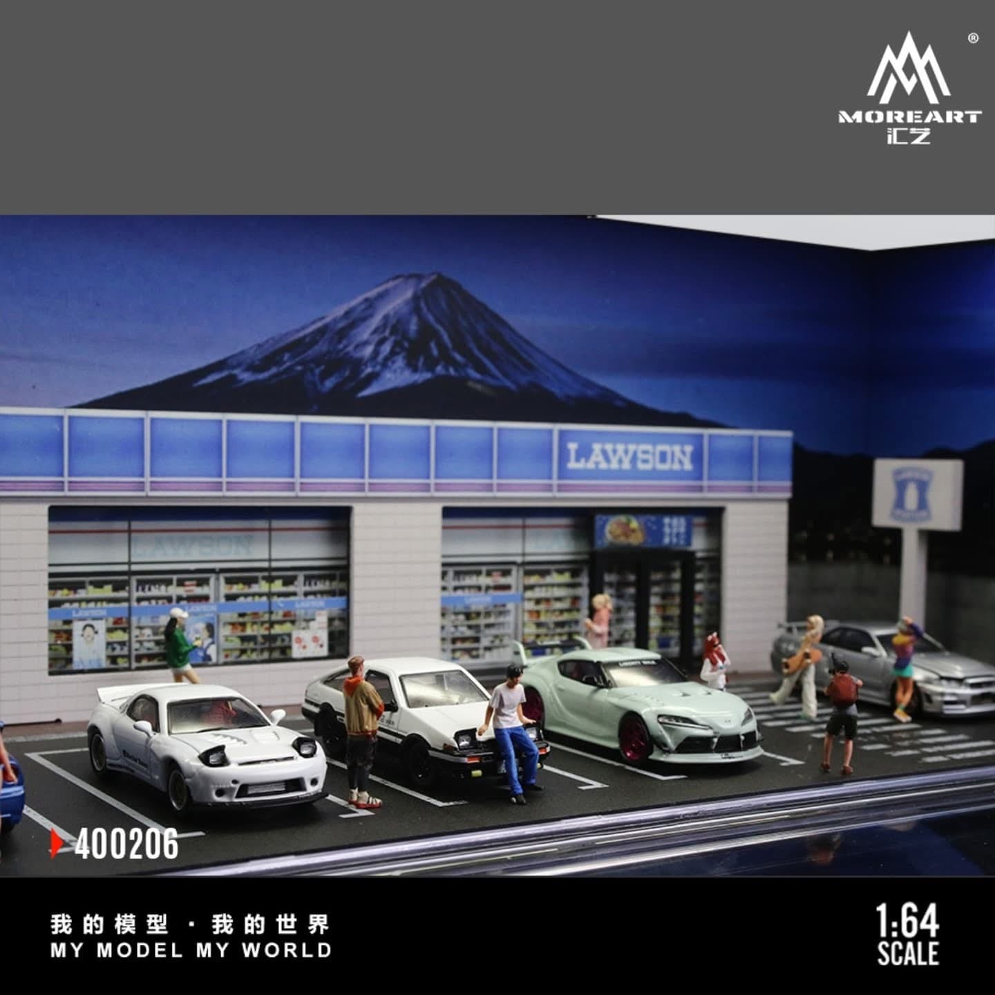*PREORDER* MOREART Lawson Supermarket Container Parking Lot Scene 1:64 Diorama with LED Lighting