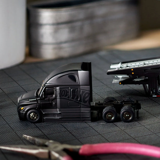 Hot Wheels Elite 64 Freightliner Cascadia - AUSSIE diecast