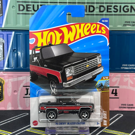 Hot Wheels 2025 '75 Chevy Blazer Custom Mainline 115/250