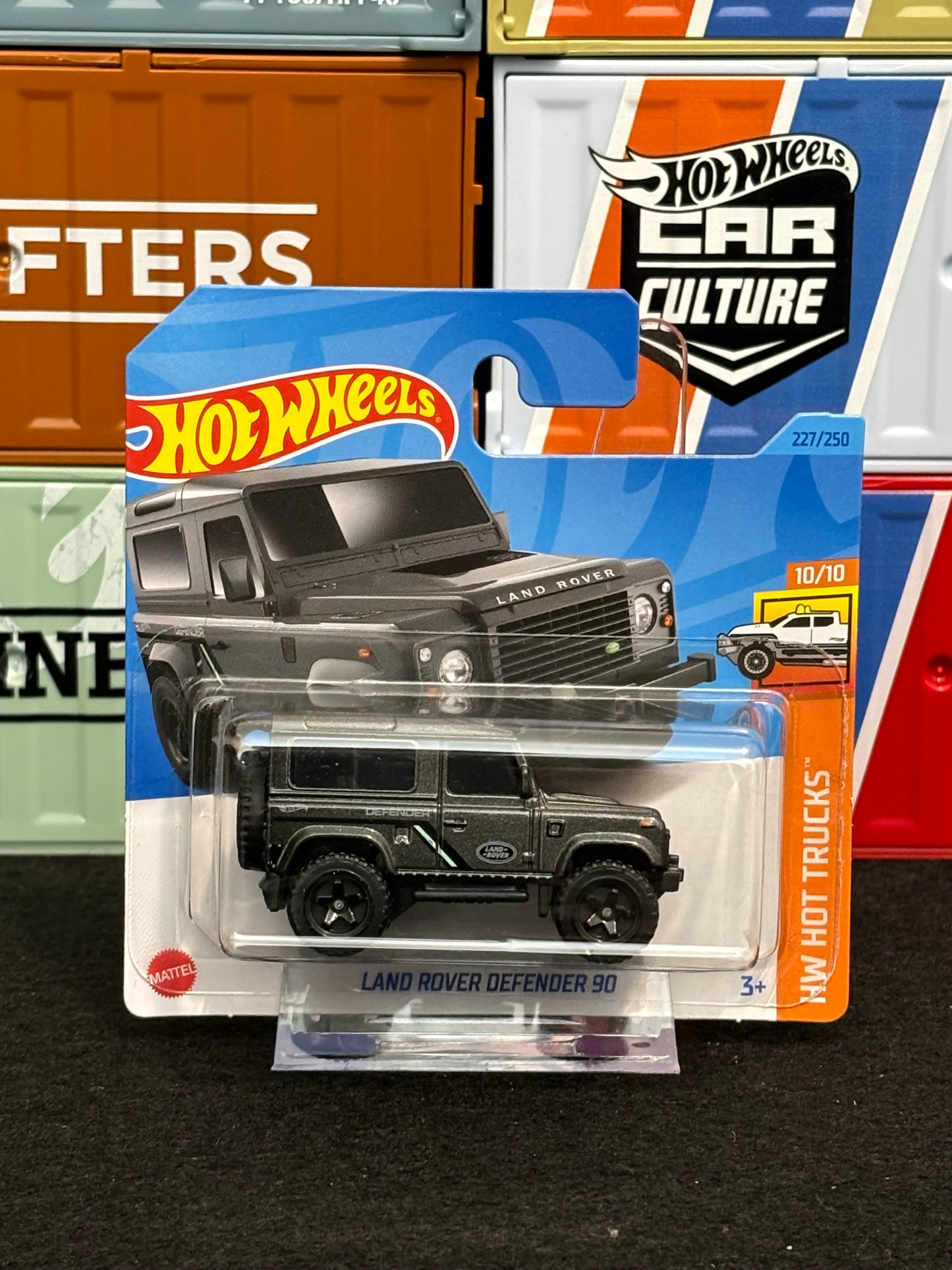 Hot Wheels 2023 Land Rover Defender 90 227/250 Mainline Short Card