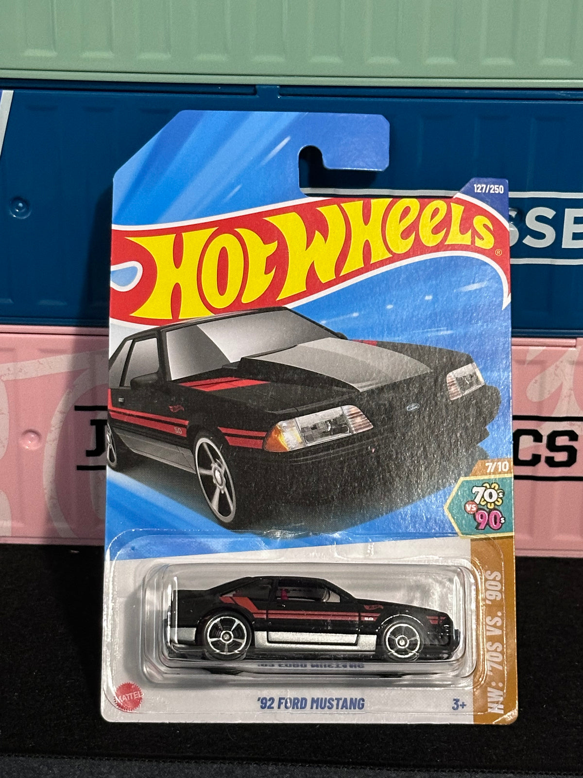 Hot Wheels 2025 - '84 Ford Mustang 127/250 - HW '70s Vs '80s - Colore Nero, Scala 1:64