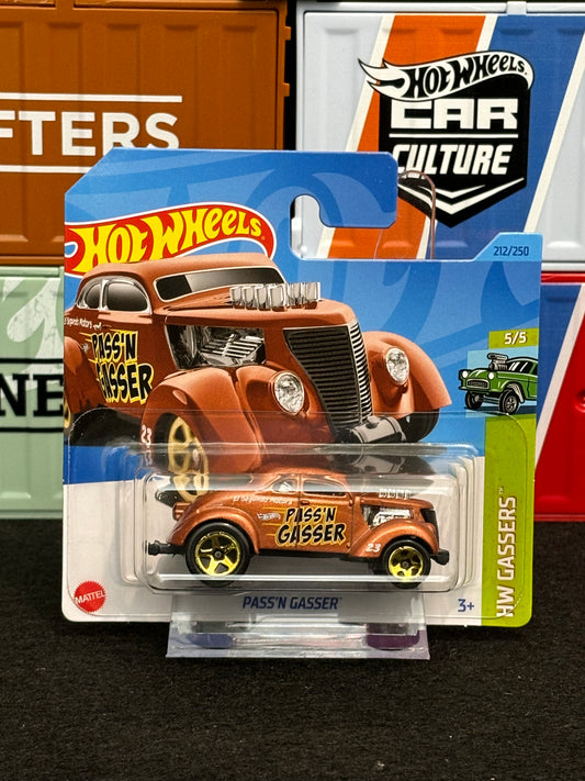 Hot Wheels 2023 Pass'n Gasser 212/250 Mainline Short Card