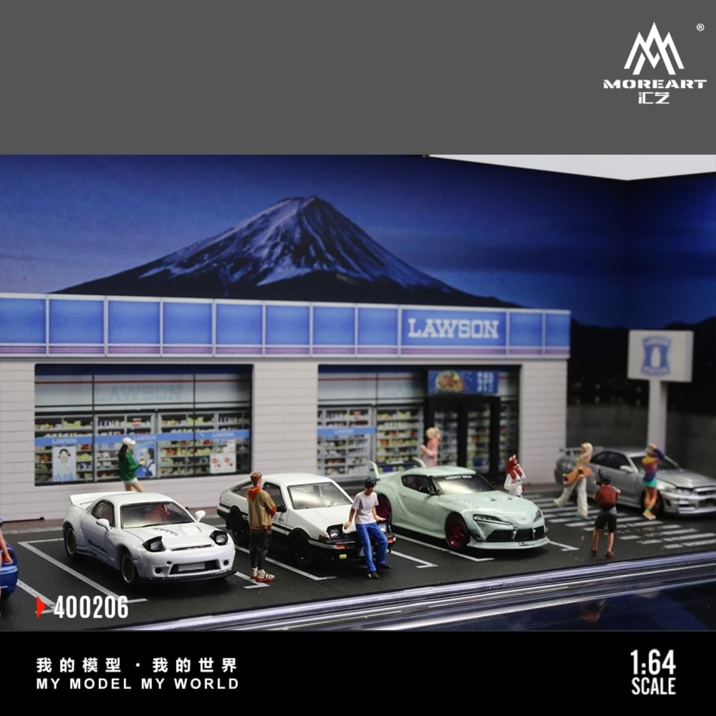 MOREART Lawson Supermarket Container Parking Lot Scene 1:64 Diorama with LED Lighting