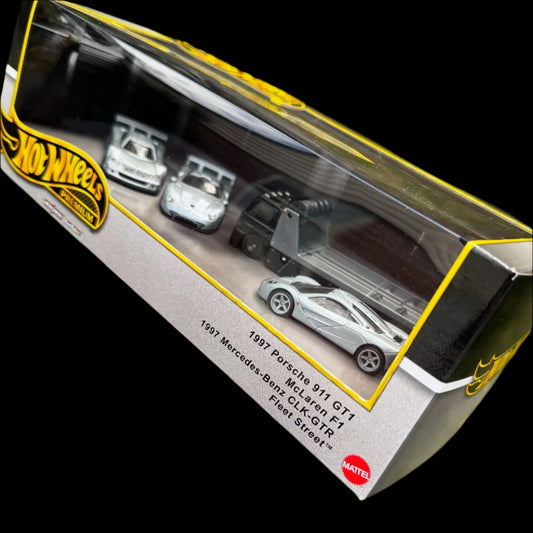 Hot Wheels 2025 Premium Le Mans 90’s Holy Trinity Diorama Box Set